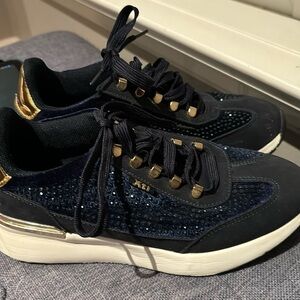 Xti blue gold fancy sneakers in size 7